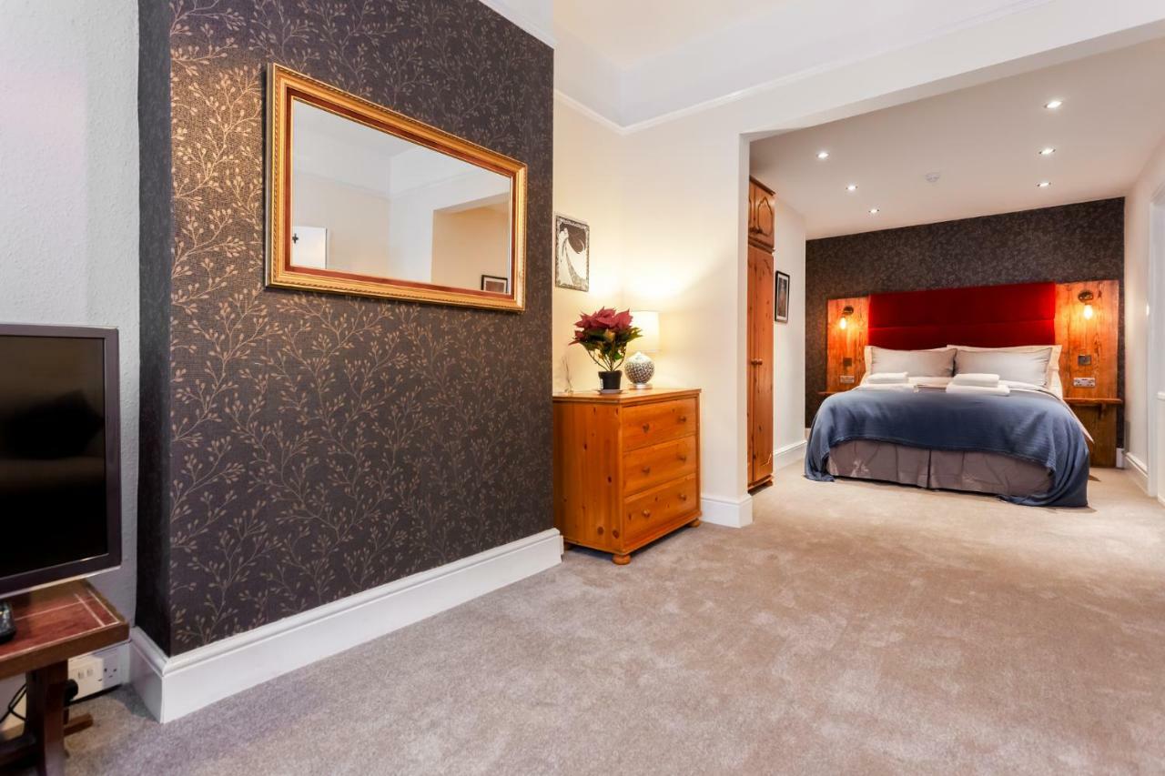 Gorgeous Town Centre Apt With Courtyard Garden Bournemouth Ngoại thất bức ảnh
